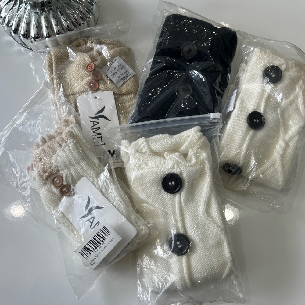 Yamei Buttoned Knit Boot Leg Warmers Set